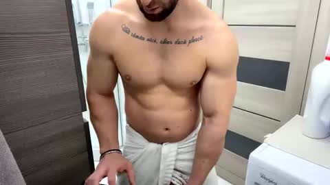 Snapshot of advp69 chatting on December 2, 2025, 8:19 am Mrrfitt online show from December 2, 2025, 8:19 am