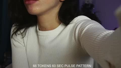 Snapshot of aelia_anara chatting on December 22, 2024, 6:28 am Aelia online show from December 22, 2024, 6:28 am