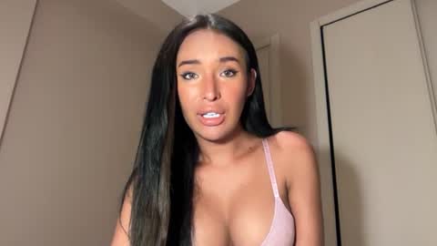 Snapshot of aella_11 chatting on June 12, 2026, 6:07 pm Aella online show from June 12, 2026, 6:07 pm