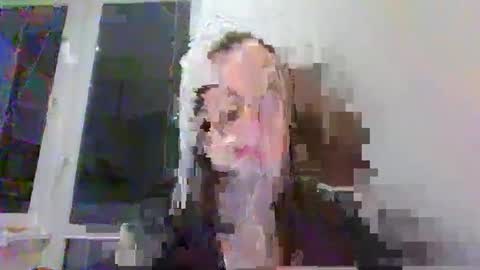 pretty woman online show from March 12, 2026, 7:09 pm