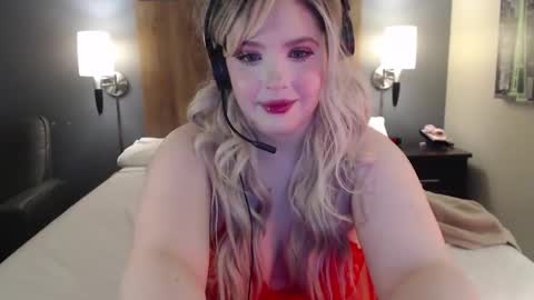 Snapshot of aeris_ellie chatting on September 17, 2025, 7:10 am aeris ellie online show from September 17, 2025, 7:10 am