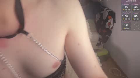 Snapshot of aestetic_boyy chatting on April 26, 2026, 11:08 am Fred and Dilan online show from April 26, 2026, 11:08 am
