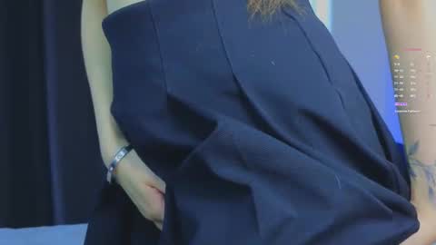 Afelia online show from October 10, 2025, 6:45 am