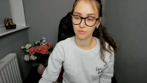 Afina online show from December 5, 2024, 5:17 pm