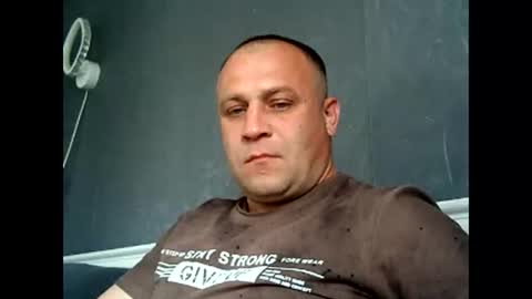 Sasha online show from May 2, 2026, 5:23 am