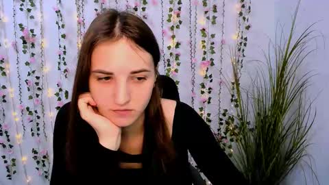 afra_toys online show from September 11, 2025, 5:18 am