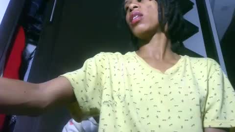 Snapshot of africadeluxe chatting on January 23, 2025, 9:39 am Africa online show from January 23, 2025, 9:39 am