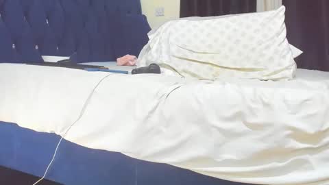 Snapshot of african_barbie25 chatting on April 21, 2026, 7:50 pm african_barbie25 online show from April 21, 2026, 7:50 pm