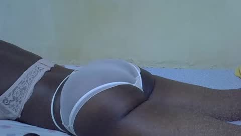 Snapshot of african_pussy2 chatting on February 27, 2025, 6:20 pm african_pussy2 online show from February 27, 2025, 6:20 pm