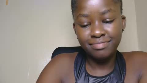african_sluttygal online show from November 16, 2025, 1:44 am