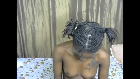 Snapshot of africana_slimqueen chatting on May 26, 2026, 11:34 pm africana_slimqueen online show from May 26, 2026, 11:34 pm