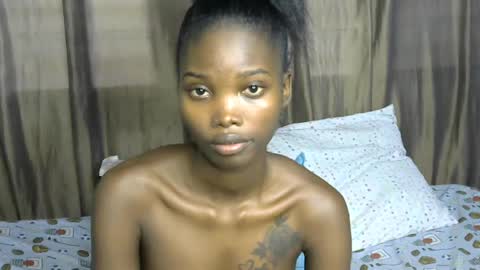 africana_slimqueen online show from June 19, 2026, 11:14 am