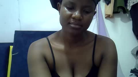 Snapshot of africanngirl chatting on October 1, 2025, 9:59 am africanngirl online show from October 1, 2025, 9:59 am