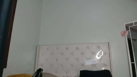 Snapshot of africanpetitequeen chatting on October 18, 2025, 10:05 am CIARA online show from October 18, 2025, 10:05 am