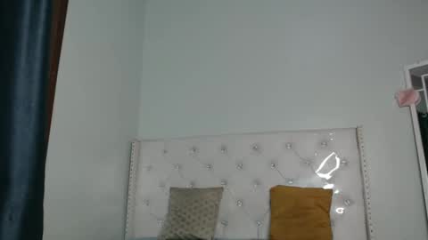 Snapshot of africanpetitequeen chatting on October 20, 2025, 1:11 pm CIARA online show from October 20, 2025, 1:11 pm