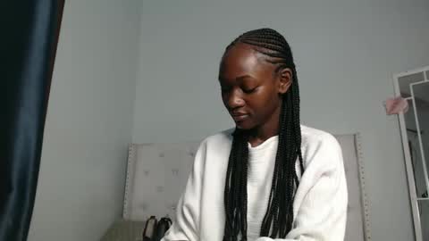 Snapshot of africanpetitequeen chatting on October 28, 2025, 9:35 am CIARA online show from October 28, 2025, 9:35 am