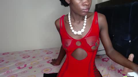 Mia online show from October 5, 2025, 5:33 pm