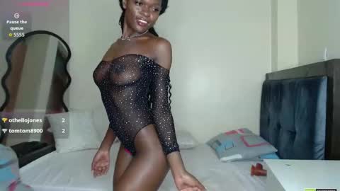 Snapshot of africas_booty842808 chatting on May 20, 2026, 6:58 pm Mia online show from May 20, 2026, 6:58 pm