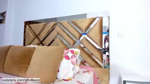 Snapshot of afro_happy__06 chatting on March 25, 2026, 10:43 am Jheremy and leeryc online show from March 25, 2026, 10:43 am