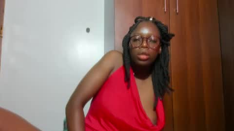 Leah online show from January 12, 2025, 6:28 am