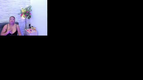 Snapshot of afrodita_de_amor chatting on October 7, 2025, 11:40 am Vr.  online show from October 7, 2025, 11:40 am