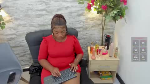 Snapshot of afrodita_de_amor chatting on October 10, 2025, 12:04 pm Vr.  online show from October 10, 2025, 12:04 pm