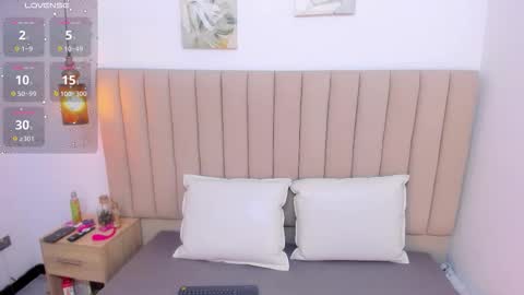 Snapshot of afrodita_de_amor chatting on October 14, 2025, 11:33 am Vr.  online show from October 14, 2025, 11:33 am