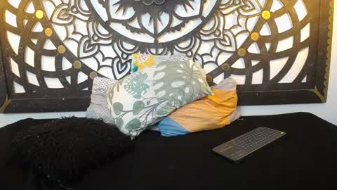 afrodita_house online show from October 8, 2025, 7:55 pm