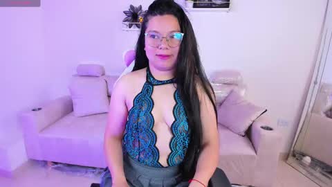 Snapshot of afrodita_rouss chatting on April 29, 2026, 8:37 pm afrodita_rouss online show from April 29, 2026, 8:37 pm
