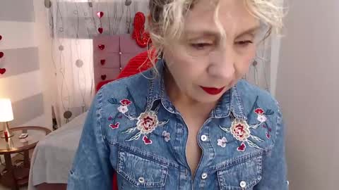 Snapshot of afrodita_sg chatting on March 1, 2025, 1:40 pm afrodita_sg online show from March 1, 2025, 1:40 pm