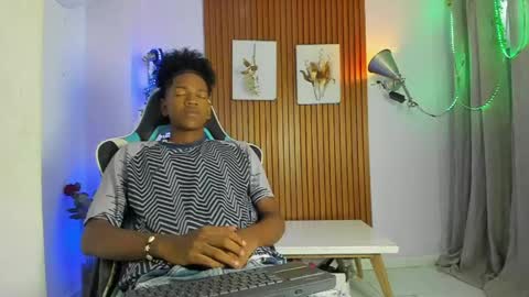 afrowayuu online show from May 22, 2026, 6:02 pm