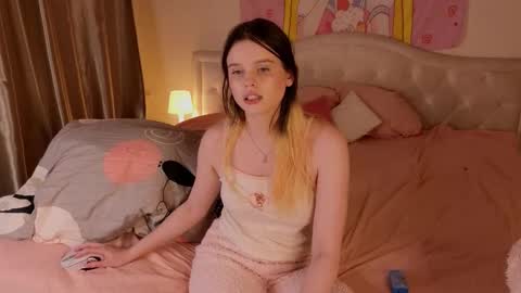 Snapshot of afterdarkduo chatting on October 15, 2025, 6:35 am afterdarkduo online show from October 15, 2025, 6:35 am