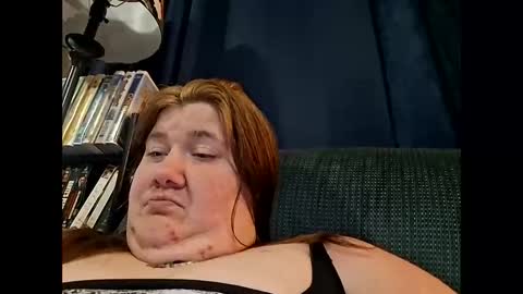 Snapshot of afterhoursangle35 chatting on March 15, 2026, 1:33 am Babygirls353637 online show from March 15, 2026, 1:33 am