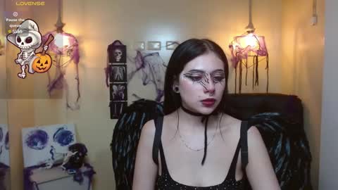 Snapshot of agarycus_ chatting on October 20, 2025, 1:00 pm Kimberly online show from October 20, 2025, 1:00 pm