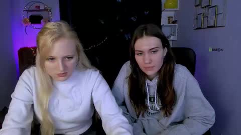 Snapshot of agata_bonbon chatting on October 17, 2025, 8:39 am agata bonbon online show from October 17, 2025, 8:39 am
