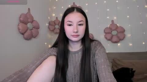 Eva online show from May 13, 2026, 5:49 am