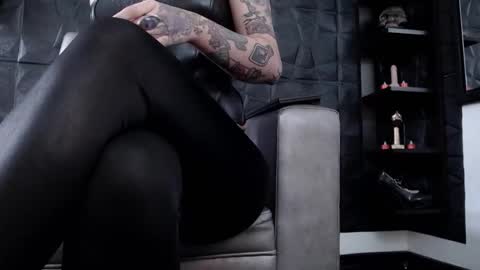 Snapshot of agata_darkness chatting on September 24, 2025, 4:54 pm Miss Agata online show from September 24, 2025, 4:54 pm