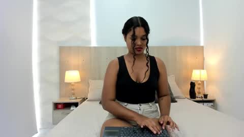 Snapshot of agata_ortiz chatting on January 30, 2025, 2:25 pm Agata Ortiz online show from January 30, 2025, 2:25 pm