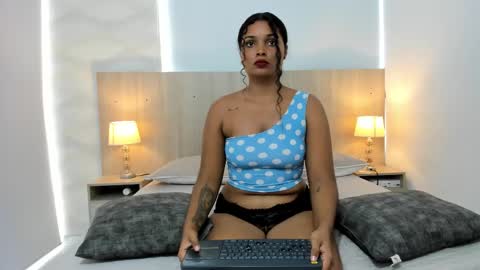 Snapshot of agata_ortiz chatting on February 2, 2025, 5:37 pm Agata Ortiz online show from February 2, 2025, 5:37 pm