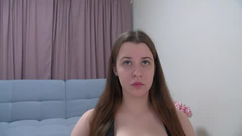 Snapshot of agataaisitt chatting on May 25, 2026, 5:35 am Agata Aisitt online show from May 25, 2026, 5:35 am