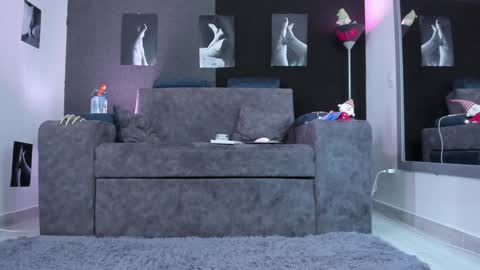 Agata Collinss online show from December 10, 2024, 4:45 am