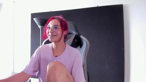 Snapshot of agatacollinsss chatting on March 25, 2026, 9:32 pm Agata Collinss online show from March 25, 2026, 9:32 pm