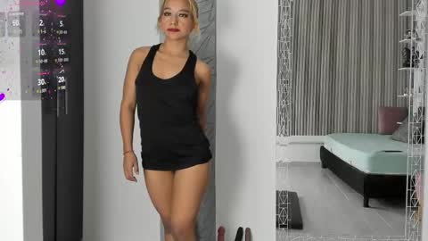 Snapshot of agatadelphine_mr chatting on September 24, 2025, 1:58 pm Agatadelphine online show from September 24, 2025, 1:58 pm