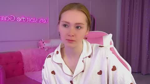 Snapshot of agatafoxley chatting on October 6, 2025, 7:06 am AgataFoxley online show from October 6, 2025, 7:06 am