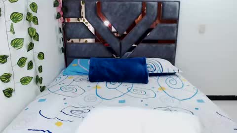 johana online show from November 20, 2025, 5:12 pm