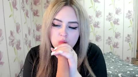Snapshot of agatasweeti chatting on June 1, 2026, 10:22 pm Agata online show from June 1, 2026, 10:22 pm