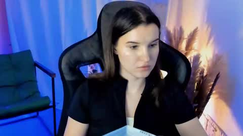 Snapshot of agatawillis chatting on October 28, 2025, 8:51 am Agata online show from October 28, 2025, 8:51 am