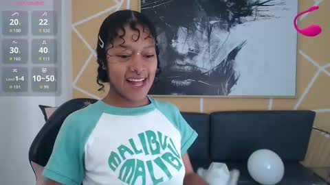 Snapshot of agatha_amaya chatting on October 31, 2025, 1:23 pm agatha_amaya online show from October 31, 2025, 1:23 pm