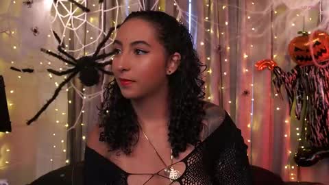 Val   inst  agatha clls online show from October 8, 2025, 7:22 pm