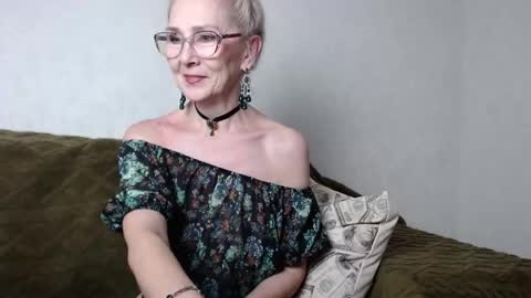 Snapshot of agatha_moore_ chatting on January 29, 2025, 3:04 pm Agatha online show from January 29, 2025, 3:04 pm